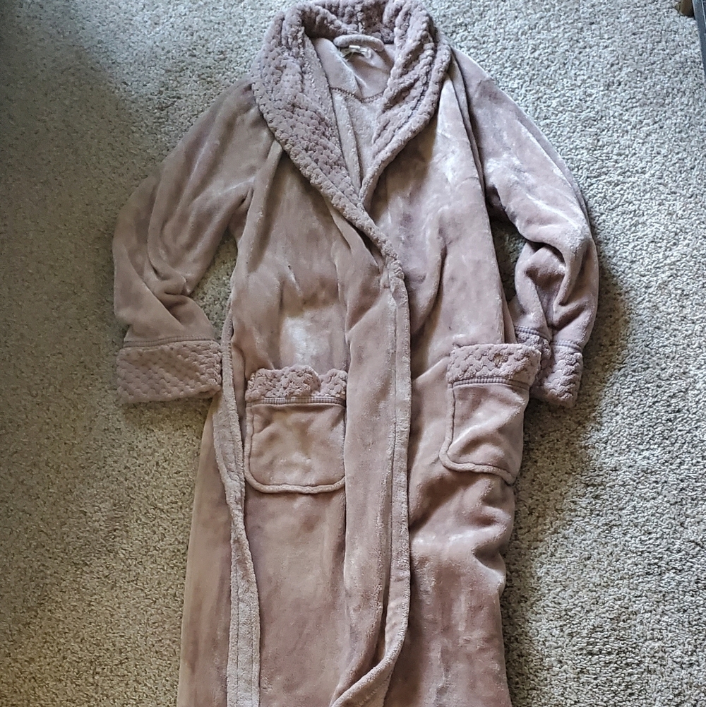 Plush Long Collar Robe